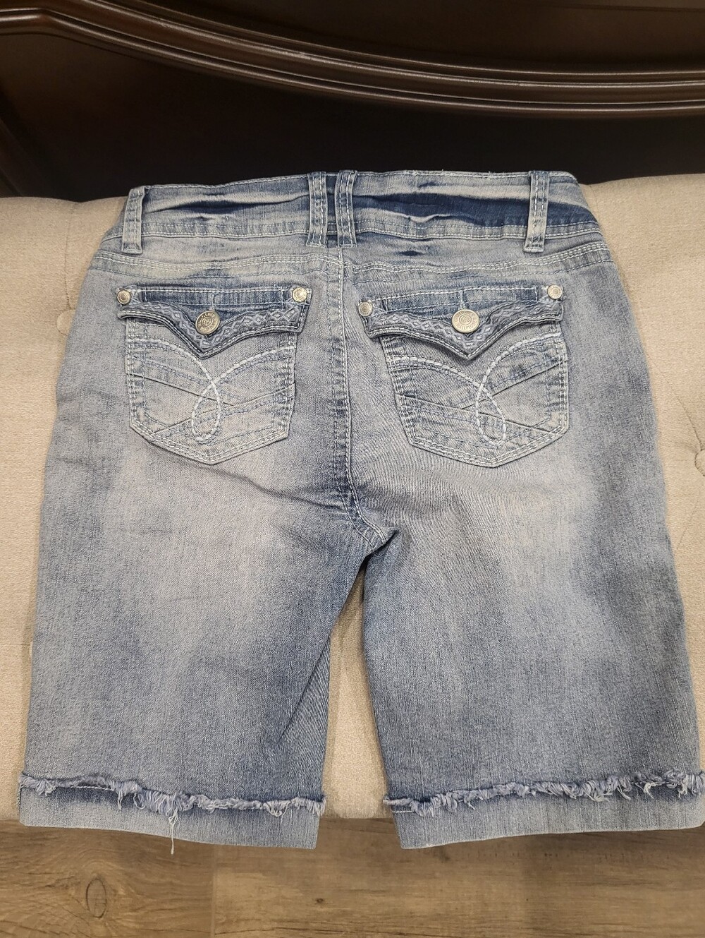 Wallflower Burmuda Shorts, Size 3
